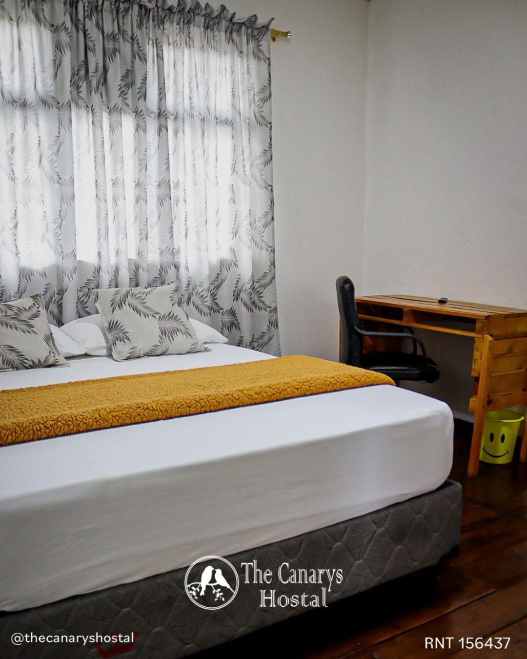 The Canarys Hostal Santa Rosa de Cabal Exterior photo